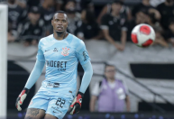 Multa de Carlos Miguel diminui, e Corinthians corre por novo contrato