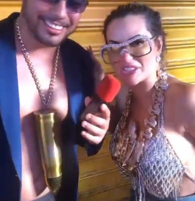 Entrevista de Deolane no Baile da Disney, no Rio de Janeiro. / Reprodução: Redes Sociais