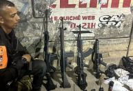 Sete criminosos são presos com quatro fuzis no Rio de Janeiro