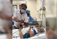 Bolsonaro visita mulher que caiu de árvore durante manifestação em SP