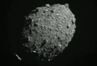 Asteroide atingido por nave da Nasa foi remodelado após impacto, diz estudo