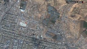 Imagens de satélite mostra expansão de &quot;cidade de tendas&quot; onde mais de 1 milhão de palestinos deslocados pela guerra se concentram em Rafah, no sul de Gaza.