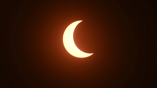 Eclipse solar visto de Brasília em outubro de 2023