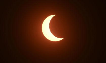 Eclipse solar visto de Brasília em outubro de 2023