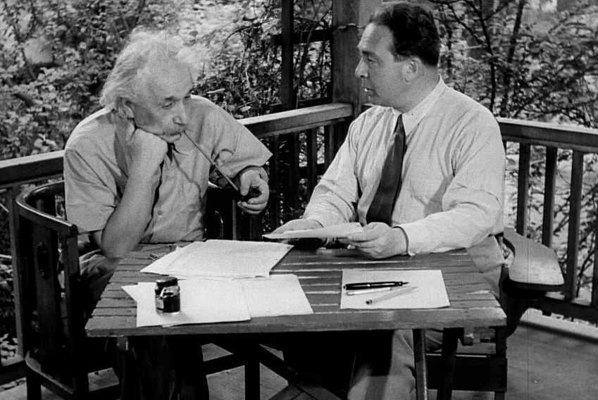 "Einstein e a Bomba" conta história do envolvimento indireto do cientista com a criação da bomba atômica. / Cortesia da Netflix