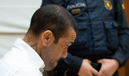 Duas mulheres acusam Daniel Alves de assédio antes do suposto estupro