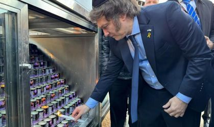 Javier Milei, presidente da Argentina, visita o Muro das Lamentações, em Israel