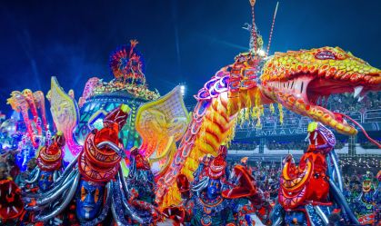 Desfile da Unidos do Viradouro no Carnaval de 2024