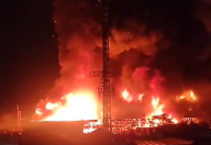 Incêndio em galpão no Porto de Santos dura mais de 30 horas