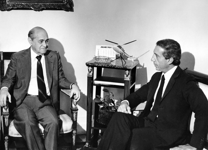 Abilio com Tancredo Neves. “Procurei ajudar o país naquele momento difícil pelo qual passava” / Acervo pessoal