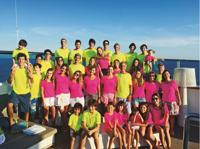 Em julho de 2016, com a família inteira, na Croácia. / Acervo Pessoal