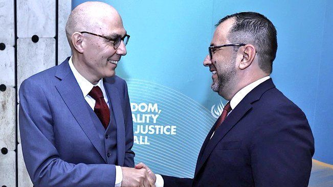 Ministro das Relações Exteriores da Venezuela, Yvan Gil, e Alto Comissário das Nações Unidas para os Direitos Humanos, Volker Turk