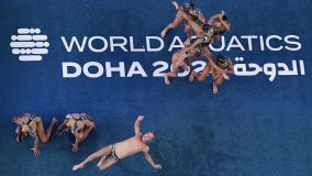 Bill May compete com a equipe mista do Time Estados Unidos no Mundial de Esportes Aquáticos de Doha, onde conseguiu a vaga nos Jogos Olímpicos de Paris 2024