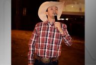 Locutor de rodeio cai de cavalo e morre atropelado no Espírito Santo