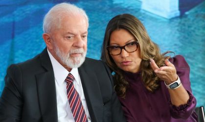 Lula diz que Janja quer discutir "tudo": "Eu acho maravilhoso"