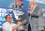 Bolsonaristas evitam confronto com Tarcísio após evento com Lula