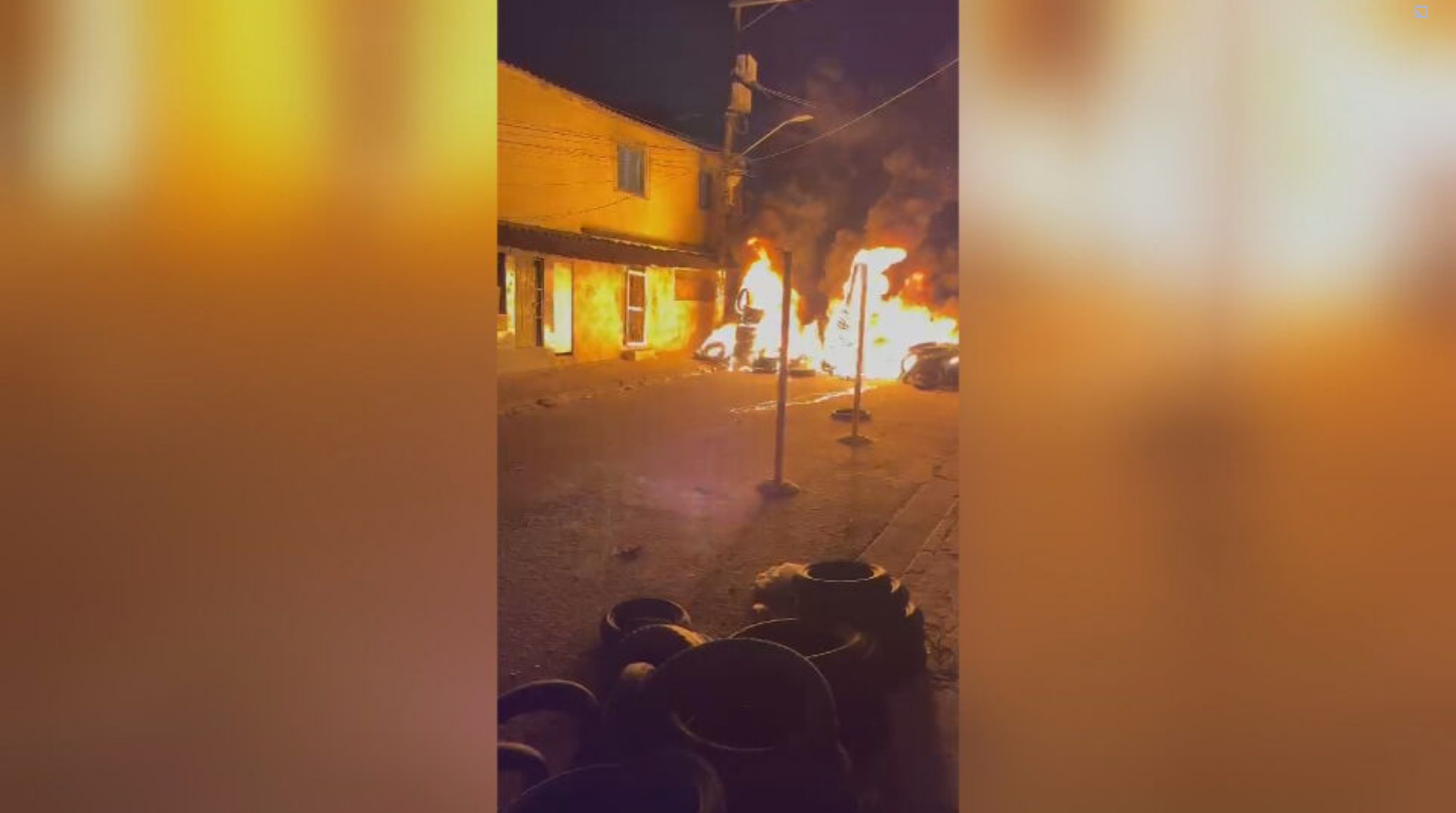 A Polícia Militar realiza megaoperação em comunidades do Rio de Janeiro comandadas pelo Comando Vermelho, como o Complexo do Alemão e da Penha, na zona norte da cidade, nesta terça-feira (27).