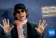 Mick Jagger compartilha vídeo dançando hit de Maroon 5 com seu nome
