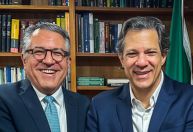 Haddad e Padilha buscam saída para impasse com o Congresso