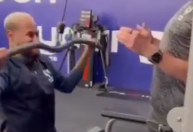 Vídeo de Neymar na musculação viraliza e web reage: 