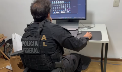 Busca aconteceu na Tijuca, zona norte da cidade e foi autorizada pela Vara Federal de Angra dos Reis, na Costa Verde.