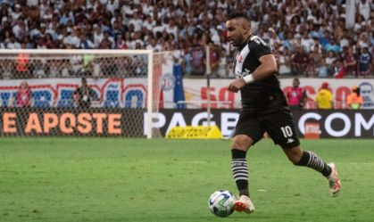 Payet poderá jogar contra o Flamengo