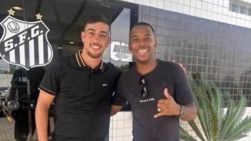 Pedrinho e Robinho durante churrasco no CT do Santos