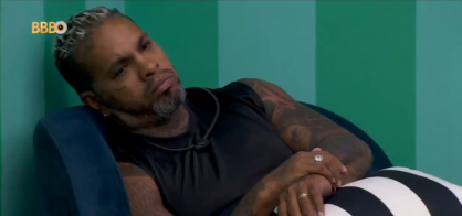 Rodriguinho diz que daria um "boxe" na esposa caso ela abraçasse algum outro homem na frente dele