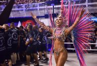 Carnaval 2024: veja fotos dos famosos no 2º dia de desfiles em SP