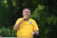 Bolsonaro volta à PF e, desta vez, não deverá ficar em silêncio sobre baleia jubarte
