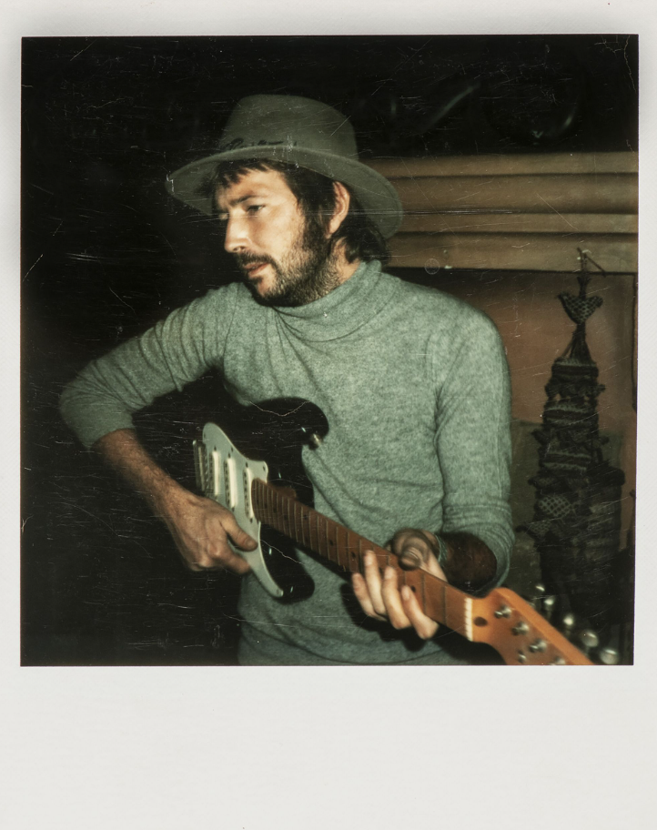 Uma foto de Clapton tirada por Boyd em 1977 / Christie’s Images Ltd 2024