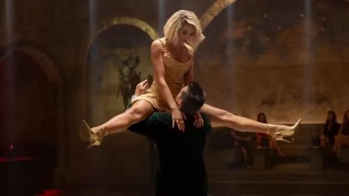 Dua Lipa e Henry Cavill em cena do filme 'Argylle _ O superespião'