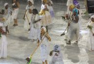Lavagem da Sapucaí reúne fé e festa para garantir sucesso do Carnaval