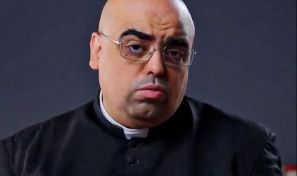 Padre alvo da PF sobre suposta tentativa de golpe entrega celular sem senha alegando sigilo sacerdotal