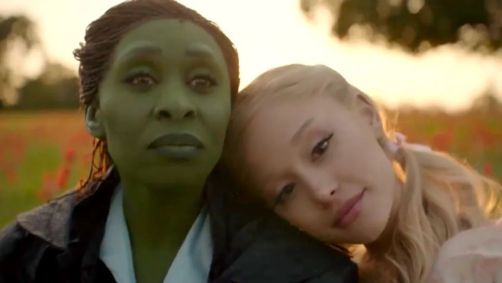 Ariana Grande e Cynthia Erivo em ‘Wicked’ em cena