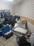 Armazenamento inadequado de alimentos no camarote Lounge Sapucaí