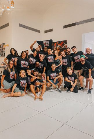 Xamã celebra estreia no remake de "Renascer" ao lado da família e amigos / Reprodução/Xamã/Instagram