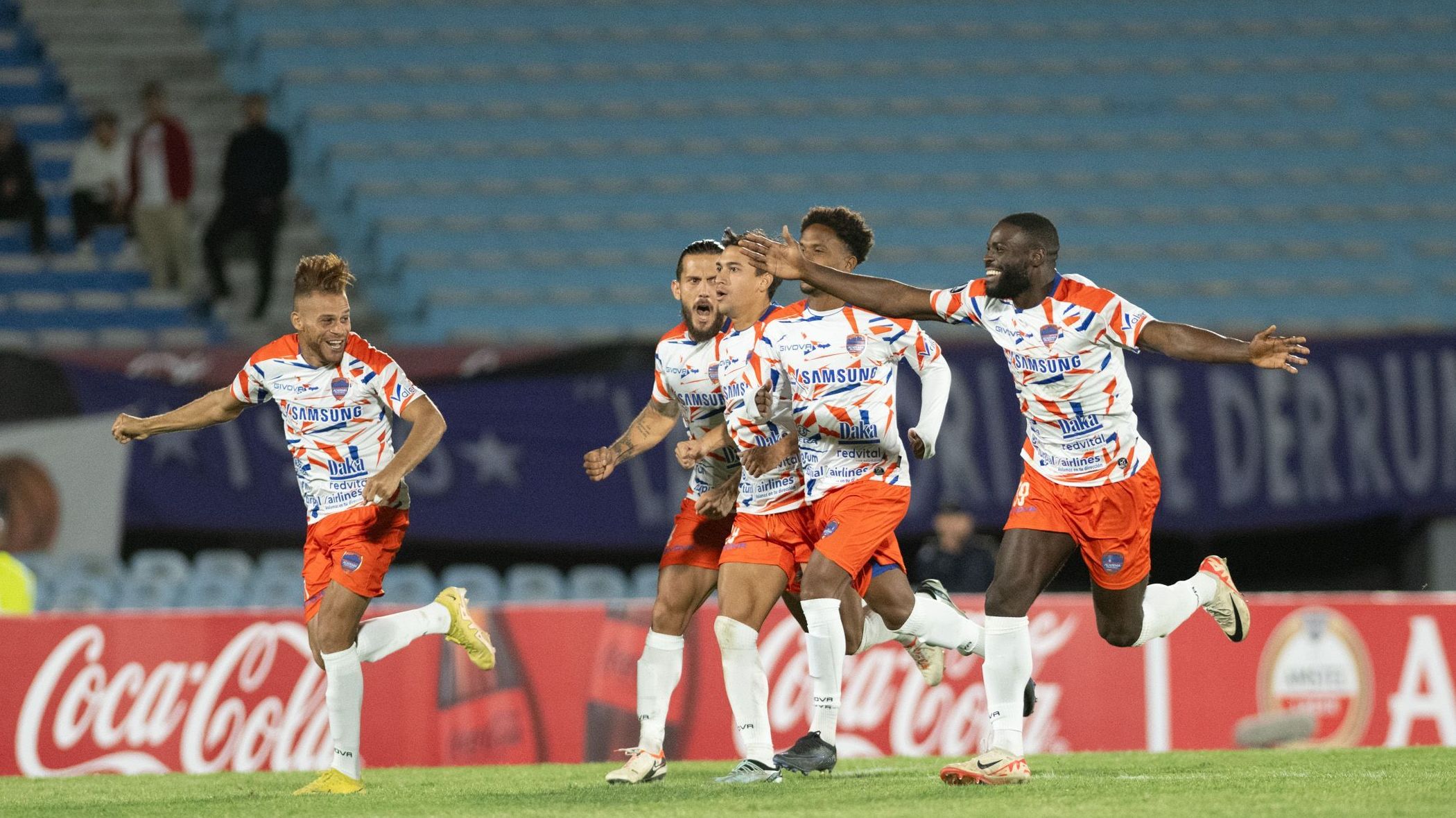 Academia Puerto Cabelllo está garantida na segunda fase da Libertadores