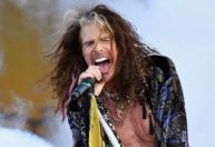 Aerosmith remarca turnê adiada por problemas nas cordas vocais de Steven Tyler