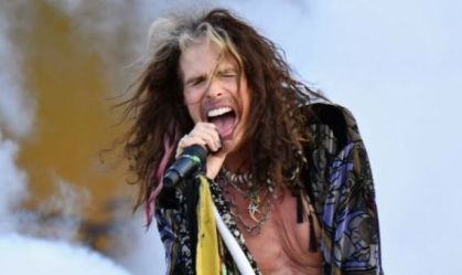 Juiz rejeita processo de agressão sexual contra Steven Tyler, vocalista do Aerosmith