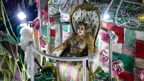 Alcione foi homenageada pela Mangueira