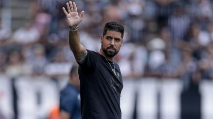 António Oliveira em jogo pelo Corinthians