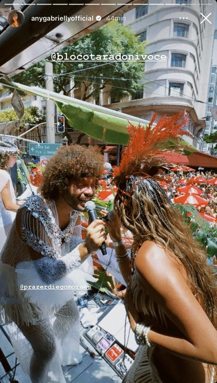 Any Gabrielly e Diego Moraes no bloco Tarado Ni Você, em SP / Reprodução/Instagram