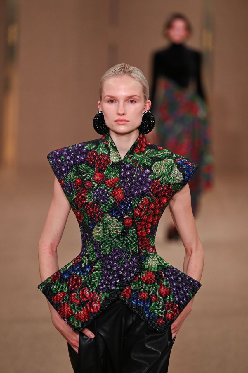 Desfile da Balmain na Semana de Moda de Paris 2024 / Yanshan Zhang/Getty Images