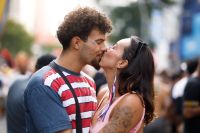 Carnaval vem aí: veja doenças que podem ser transmitidas pelo beijo