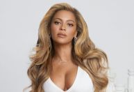 Beyoncé mostra rotina de cuidados capilares com sua marca 
