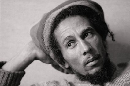 O cantor Bob Marley em foto de 1980