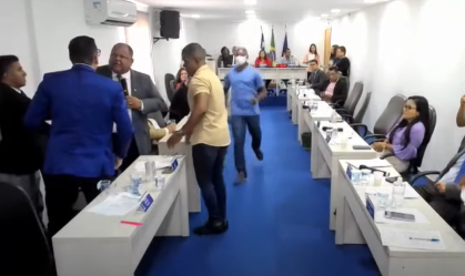 câmara municipal de laura de freitas