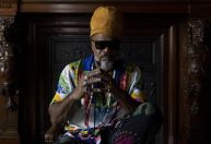 Vida e carreira de Carlinhos Brown ganhará série documental