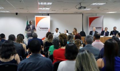 É criminoso fazer movimento contra a vacinação de crianças, diz Silvio Almeida